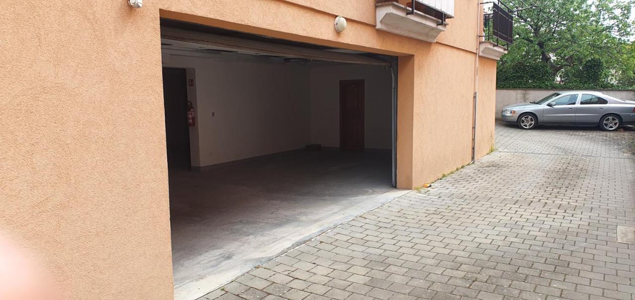 Apartament Santa Eufemia Rovinj 10Min Walk To City & Free Garage Parking Zewnętrze zdjęcie