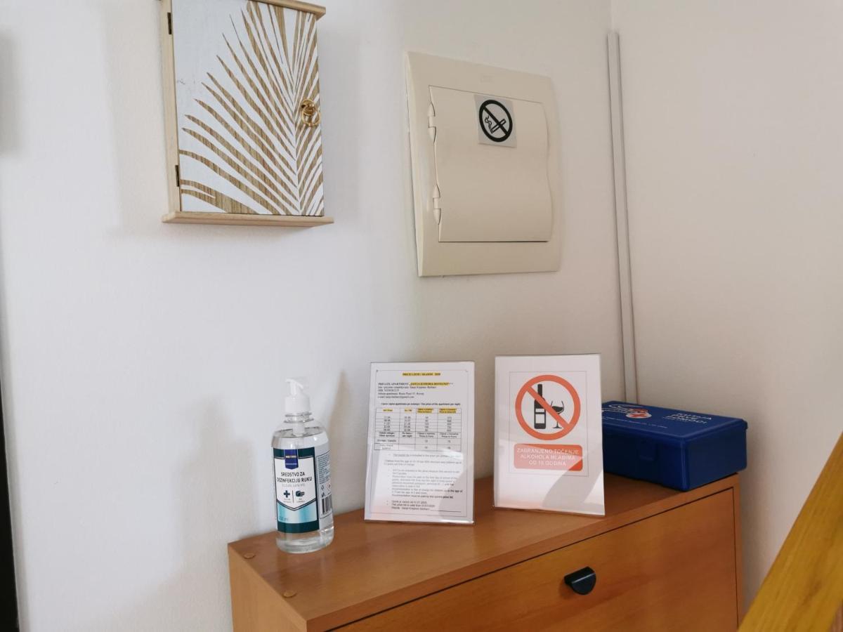 Apartament Santa Eufemia Rovinj 10Min Walk To City & Free Garage Parking Zewnętrze zdjęcie
